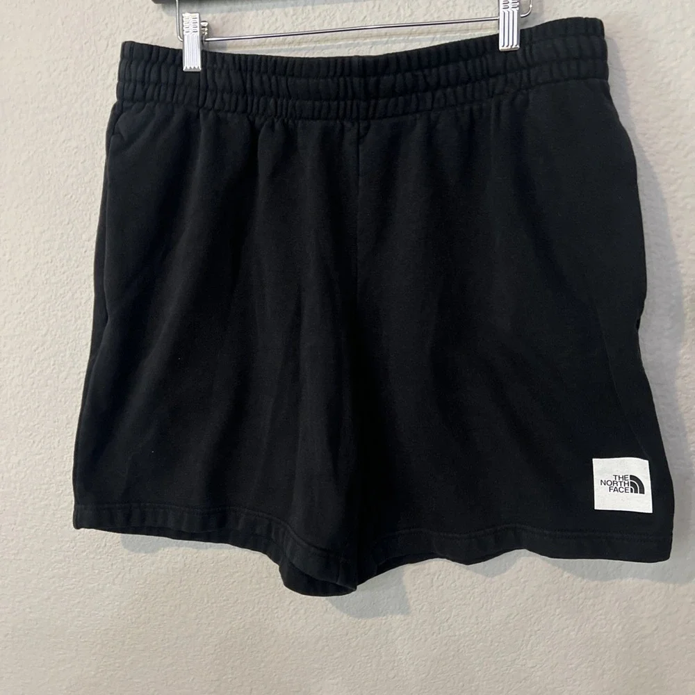 The North Face Mens BLACK Never Stop Exploring Fleece Shorts Logo LARGE